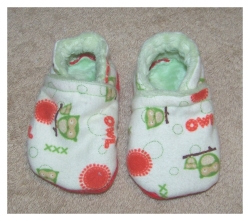 make soft sole baby shoes